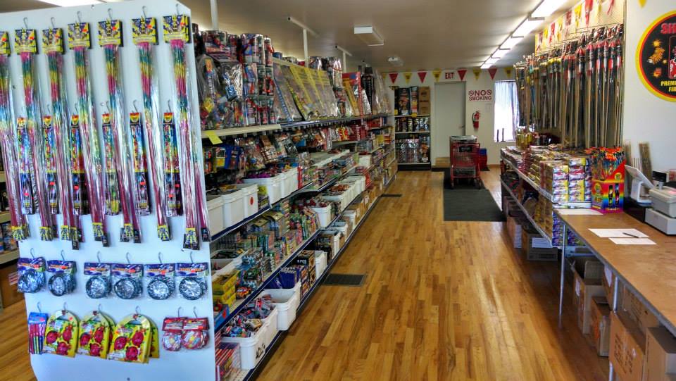 B&B FIREWORKS HAS A HUGE SELECTION AGAIN THIS YEAR !!!